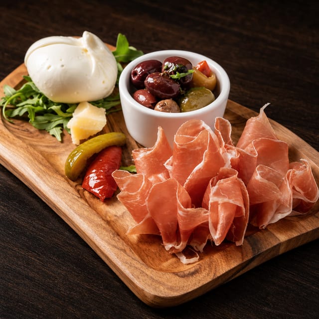 BURRATA E PROSCIUTTO (GF).